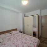 Maurora Apartman