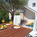 Apartman Maurora *
