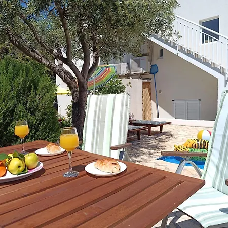 Apartament Maurora *