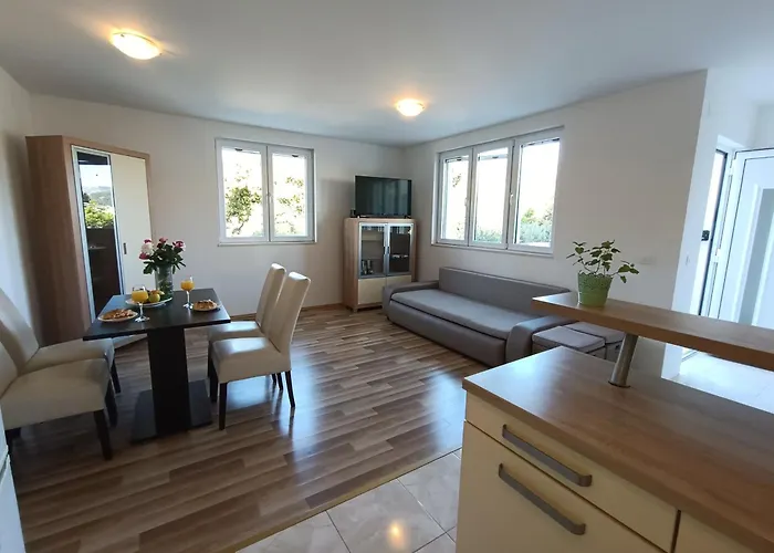 شقة Maurora زاتون