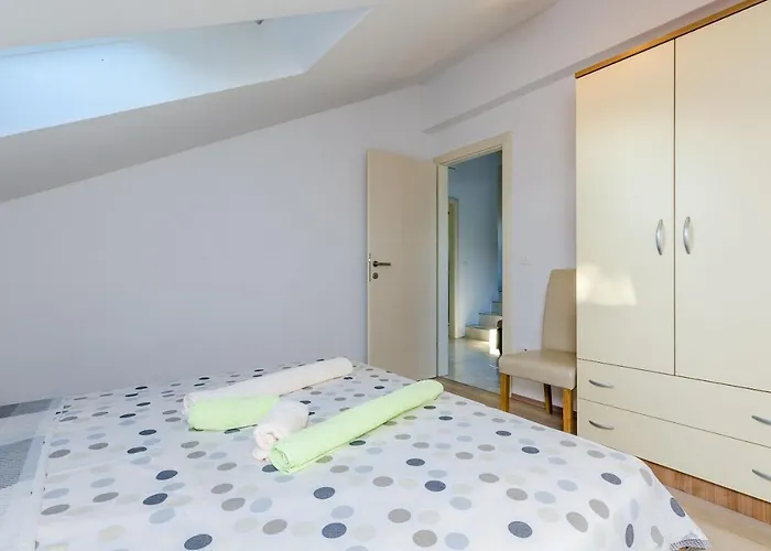 Maurora * Zaton (Dubrovnik-Neretva)