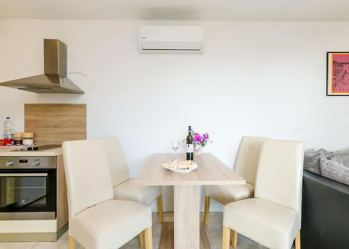 Maurora * زاتون